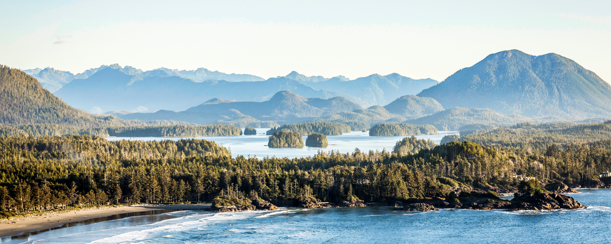 Vista of lakes and forestry